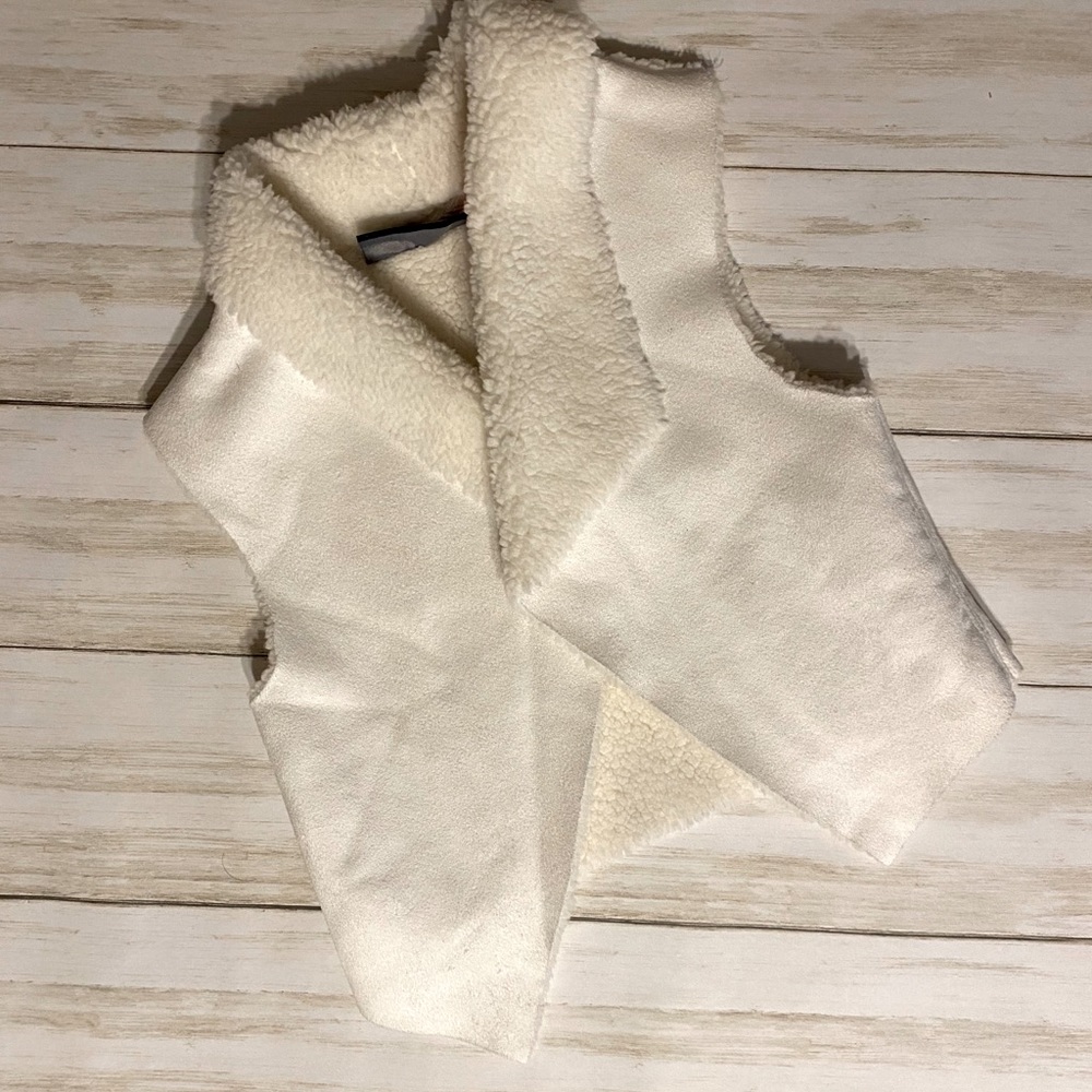 CHILDRENS PLACE Shearling Vest